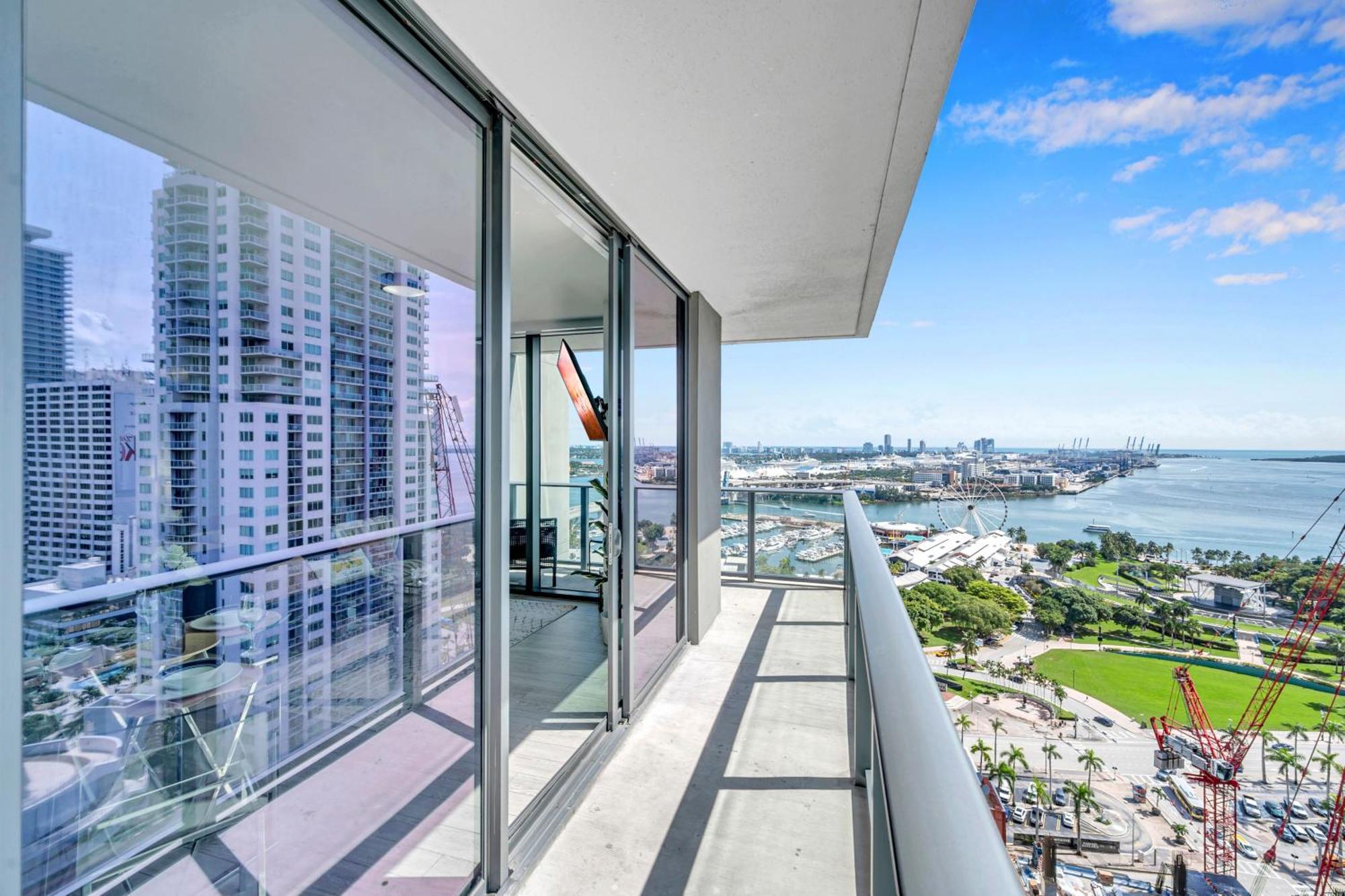Mesmerizing Views Corner Condo ميامي المظهر الخارجي الصورة